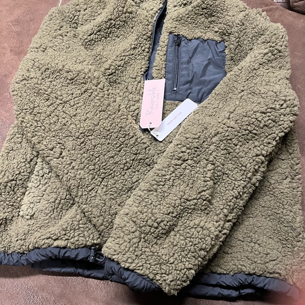 NWT Reversible Faux Fur Jacket (Olive and Black) no tag on inside - Picture 1 of 8